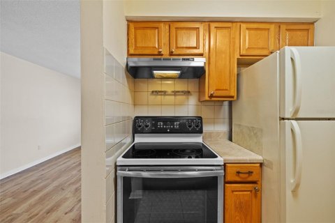 Condo in Clearwater, Florida, 1 bedroom  № 1658752 - photo 15