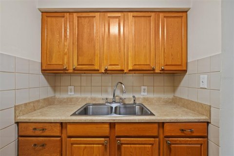 Condo in Clearwater, Florida, 1 bedroom  № 1658752 - photo 16