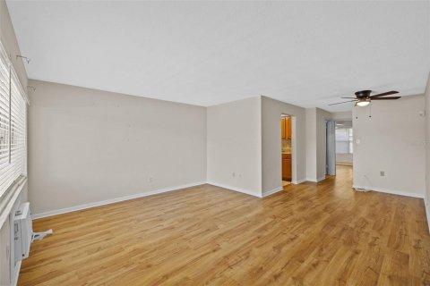 Condo in Clearwater, Florida, 1 bedroom  № 1658752 - photo 4