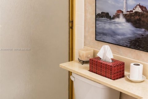 Condominio en venta en Pompano Beach, Florida, 2 dormitorios, 91.97 m2 № 2071154 - foto 7