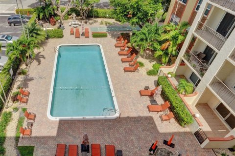 Condominio en venta en Pompano Beach, Florida, 2 dormitorios, 91.97 m2 № 2071154 - foto 4