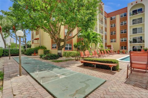 Condominio en venta en Pompano Beach, Florida, 2 dormitorios, 91.97 m2 № 2071154 - foto 16