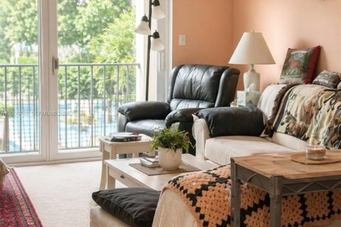 Condominio en venta en Pompano Beach, Florida, 2 dormitorios, 91.97 m2 № 2071154 - foto 5