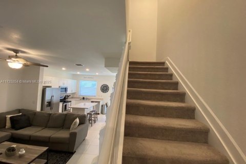 Townhouse in Homestead, Florida 3 bedrooms, 123.37 sq.m. № 1476559 - photo 9