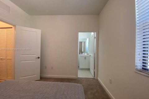 Townhouse in Homestead, Florida 3 bedrooms, 123.37 sq.m. № 1476559 - photo 17