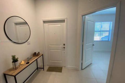 Townhouse in Homestead, Florida 3 bedrooms, 123.37 sq.m. № 1476559 - photo 6