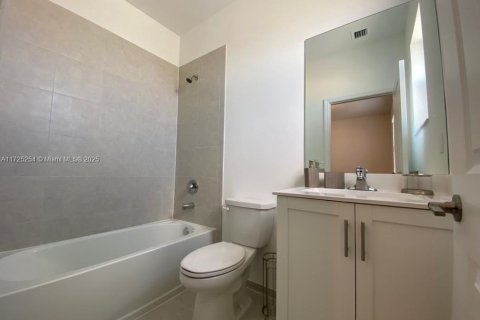 Townhouse in Homestead, Florida 3 bedrooms, 123.37 sq.m. № 1476559 - photo 19
