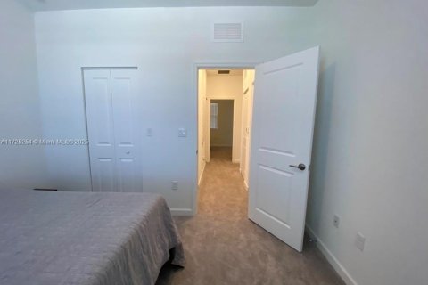 Townhouse in Homestead, Florida 3 bedrooms, 123.37 sq.m. № 1476559 - photo 18