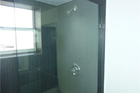 Condominio en venta en North Bay Village, Florida, 41.34 m2 № 1859768 - foto 7