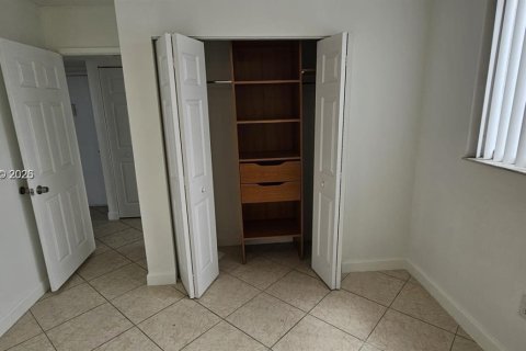Снять в аренду кондоминиум в Майами, Флорида 1 спальня, 65.59м2, № 2088424 - фото 10