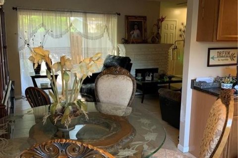 Touwnhouse à louer à Brandon, Floride: 3 chambres, 116.69 m2 № 2223517 - photo 9