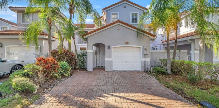 Touwnhouse à Hollywood, Floride 3 chambres, 162.39 m2 № 1998174