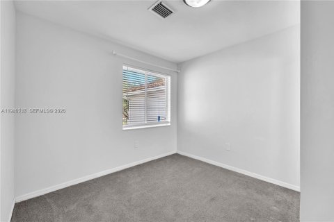 Touwnhouse à vendre à Hollywood, Floride: 3 chambres, 162.39 m2 № 1998174 - photo 10