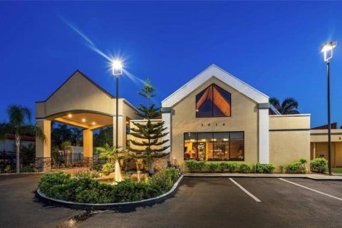 Hotel en venta en Orlando, Florida, 5794.22 m2 № 1906800 - foto 1
