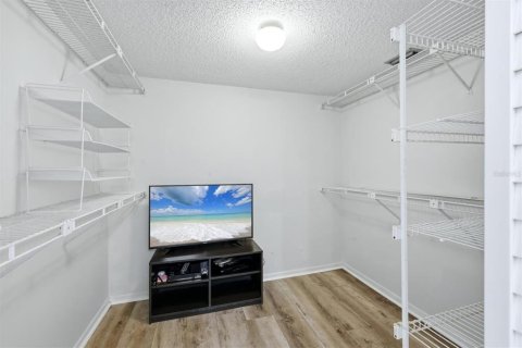 Condo in Bradenton, Florida, 2 bedrooms  № 2224958 - photo 25
