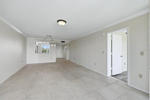 Condo in Bradenton, Florida, 2 bedrooms  № 2224958 - photo 7