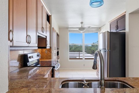 Condo in Bradenton, Florida, 2 bedrooms  № 2224958 - photo 14