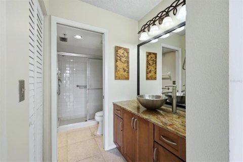Condo in Bradenton, Florida, 2 bedrooms  № 2224958 - photo 23