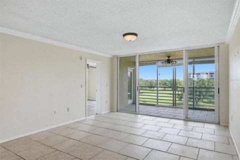 Condo in Bradenton, Florida, 2 bedrooms  № 2224958 - photo 5