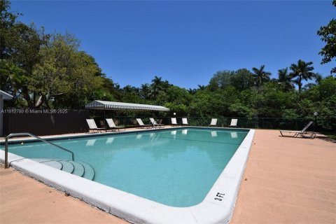 Condo in Oakland Park, Florida, 1 bedroom  № 1760917 - photo 8