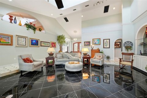 Casa en venta en Port Charlotte, Florida, 6 dormitorios, 776.48 m2 № 2143665 - foto 9