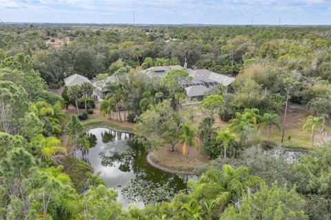 Casa en venta en Port Charlotte, Florida, 6 dormitorios, 776.48 m2 № 2143665 - foto 2