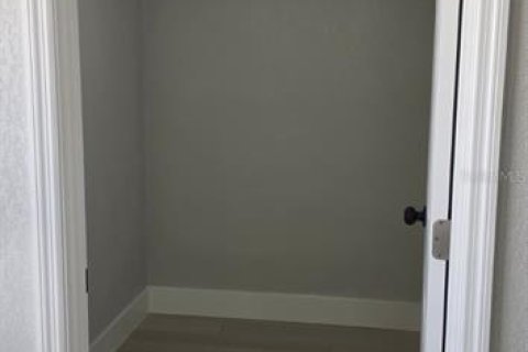 Villa ou maison à vendre à Tampa, Floride: 4 chambres, 134.52 m2 № 2429538 - photo 28