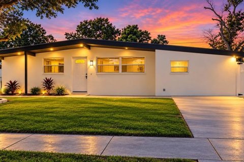 Villa ou maison à vendre à Tampa, Floride: 4 chambres, 134.52 m2 № 2429538 - photo 3