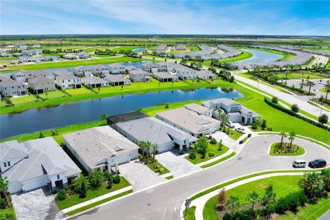 Casa en venta en Bradenton, Florida, 3 dormitorios, 238.02 m2 № 1884497 - foto 4