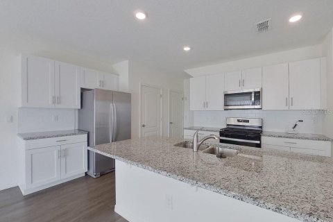 House in Leesburg, Florida 4 bedrooms, 186.45 sq.m. № 2225898 - photo 5