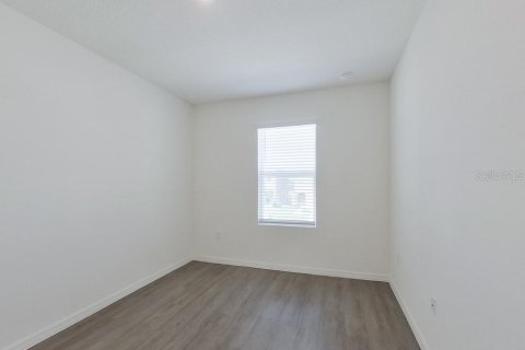 House in Leesburg, Florida 4 bedrooms, 186.45 sq.m. № 2225898 - photo 13