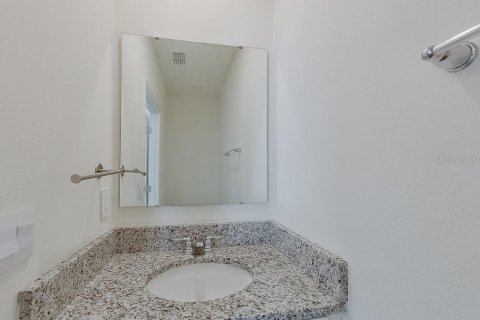 House in Leesburg, Florida 4 bedrooms, 186.45 sq.m. № 2225898 - photo 6