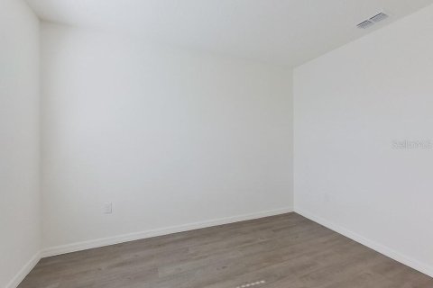 House in Leesburg, Florida 4 bedrooms, 186.45 sq.m. № 2225898 - photo 8
