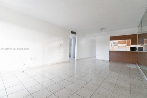 Copropriété à vendre à Hialeah, Floride: 2 chambres, 92.72 m2 № 2026197 - photo 6