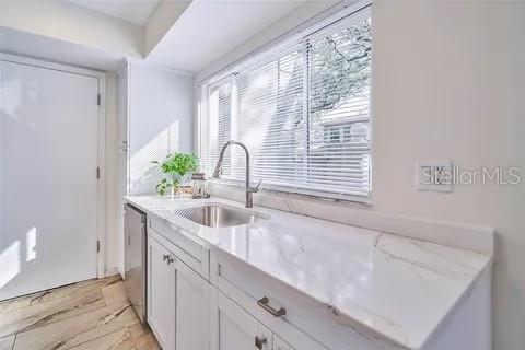 Condo in Tampa, Florida, 3 bedrooms  № 2218313 - photo 4