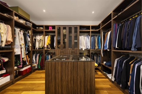 Villa ou maison à vendre à Coral Gables, Floride: 5 chambres, 472.32 m2 № 2065225 - photo 20