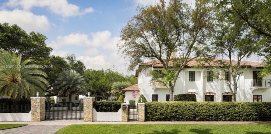 Villa ou maison à Coral Gables, Floride 5 chambres, 472.32 m2 № 2065225