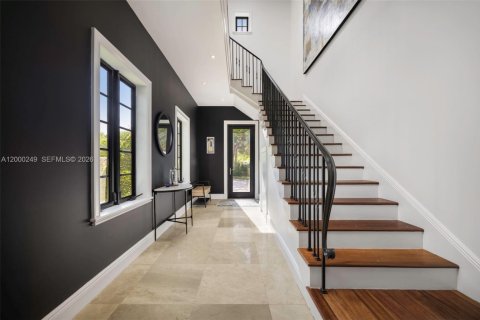 Villa ou maison à vendre à Coral Gables, Floride: 5 chambres, 472.32 m2 № 2065225 - photo 6