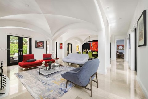Villa ou maison à vendre à Coral Gables, Floride: 5 chambres, 472.32 m2 № 2065225 - photo 12