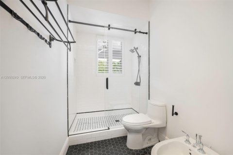 Villa ou maison à vendre à Coral Gables, Floride: 5 chambres, 472.32 m2 № 2065225 - photo 30