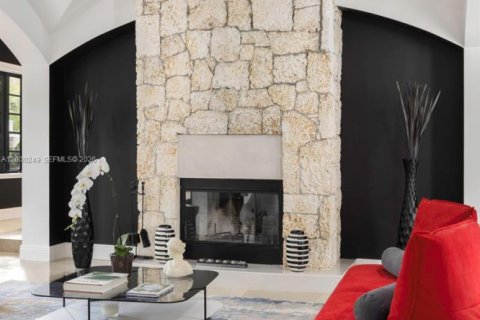 Villa ou maison à vendre à Coral Gables, Floride: 5 chambres, 472.32 m2 № 2065225 - photo 10