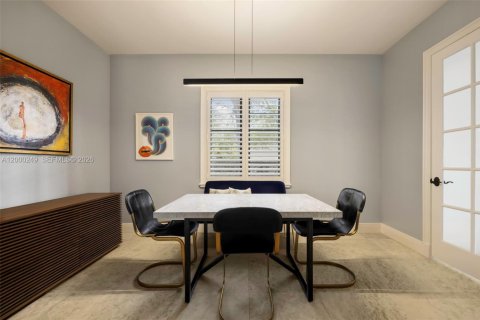 Villa ou maison à vendre à Coral Gables, Floride: 5 chambres, 472.32 m2 № 2065225 - photo 13