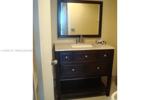Condominio en alquiler en Aventura, Florida, 1 dormitorio, 81.1 m2 № 2170311 - foto 13