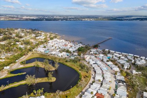 Купить виллу или дом в Брейдентон, Флорида 3 комнаты, 64.57м2, № 1520799 - фото 8