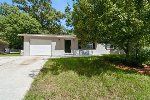 Casa en Sanford, Florida 3 dormitorios, 113.62 m2 № 2379712