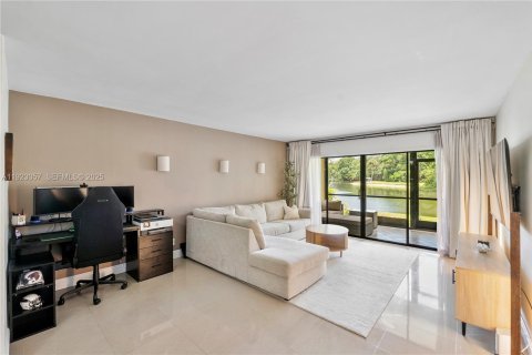 Copropriété à vendre à Coconut Creek, Floride: 1 chambre, 107.4 m2 № 2042196 - photo 4