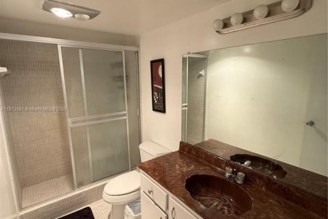Condominio en venta en Lauderhill, Florida, 3 dormitorios, 126.35 m2 № 1980061 - foto 14