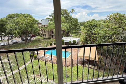 Condominio en venta en Lauderhill, Florida, 3 dormitorios, 126.35 m2 № 1980061 - foto 2