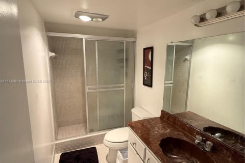 Condominio en venta en Lauderhill, Florida, 3 dormitorios, 126.35 m2 № 1980061 - foto 15