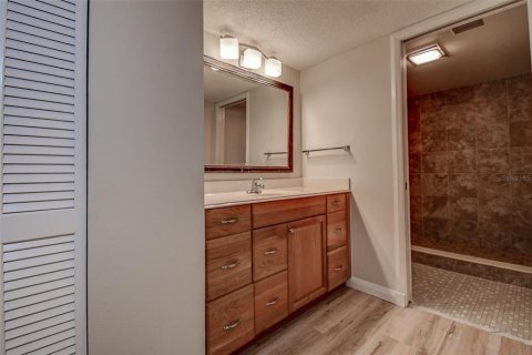 Condominio en venta en Gulfport, Florida, 2 dormitorios, 137.12 m2 № 1844544 - foto 20